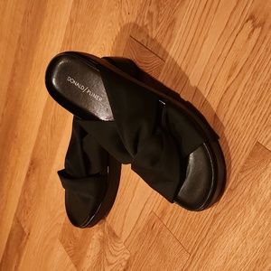 NWOT Donald Pliner platform slides black size 9.5